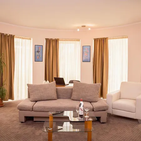 Reghina Hotel 3*
